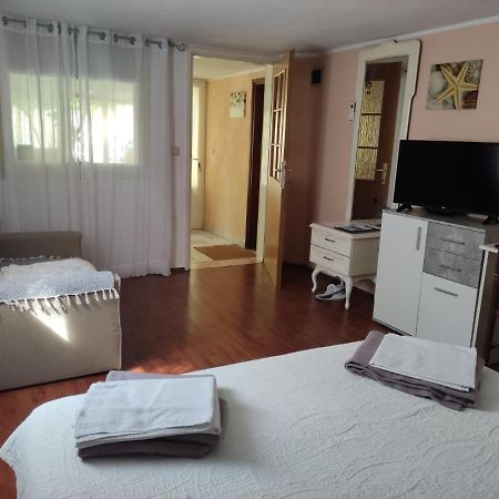 Apartman Tihana Crikvenica Buitenkant foto