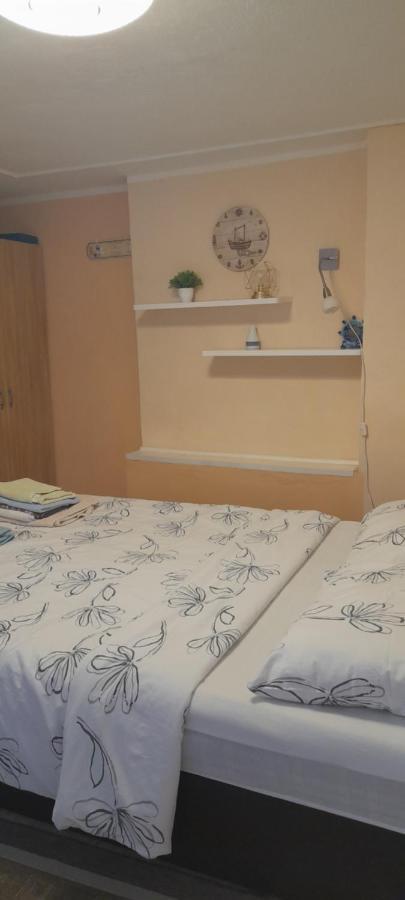 Apartman Tihana Crikvenica Buitenkant foto