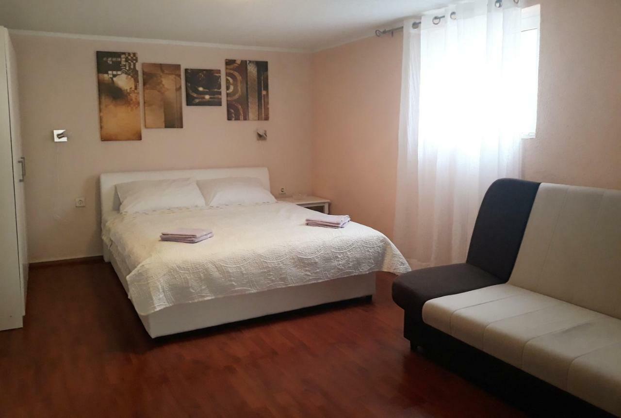 Apartman Tihana Crikvenica Buitenkant foto